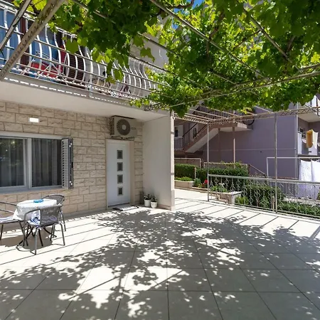 Fully Renovated Apartment Grgo Split Exterior photo